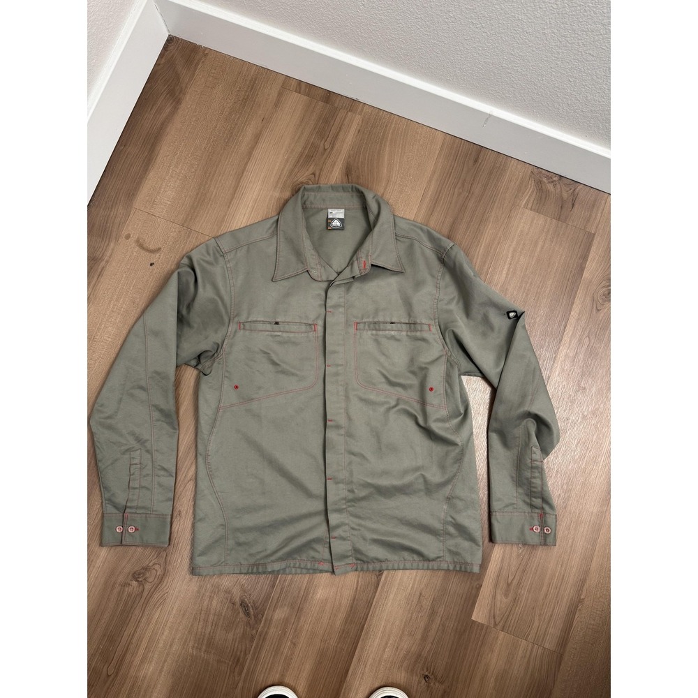 Nike ACG Shirt Mens Medium Green Dri-FIT Button Up Long Sleeve Outdoor Hiking